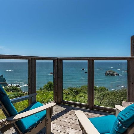 Turtle Rocks Oceanfront Inn Тринидад Екстериор снимка