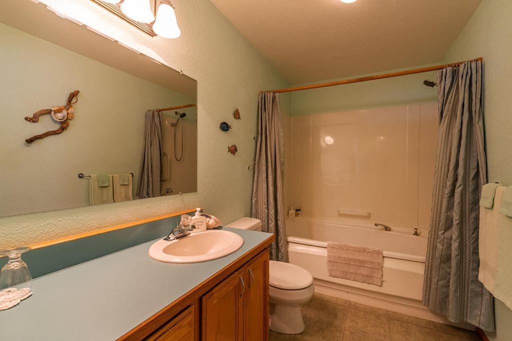 Turtle Rocks Oceanfront Inn Тринидад Екстериор снимка