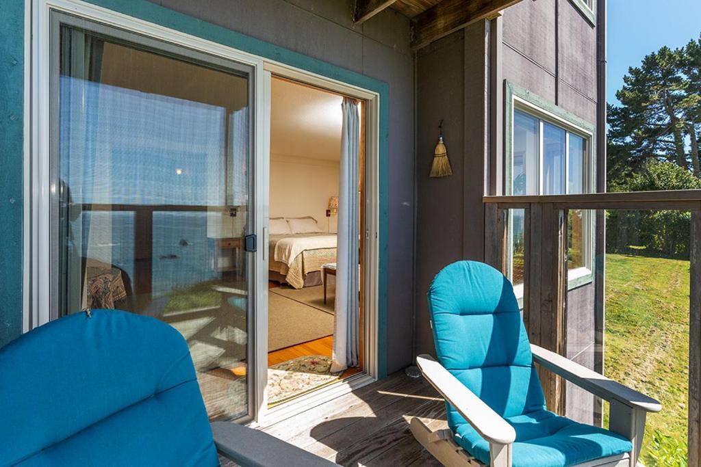 Turtle Rocks Oceanfront Inn Тринидад Екстериор снимка