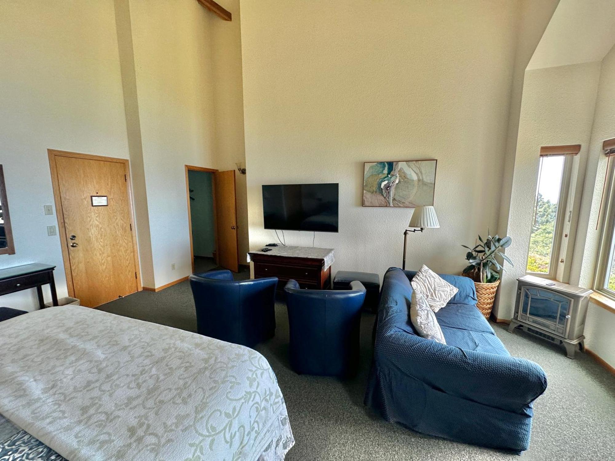 Turtle Rocks Oceanfront Inn Тринидад Екстериор снимка