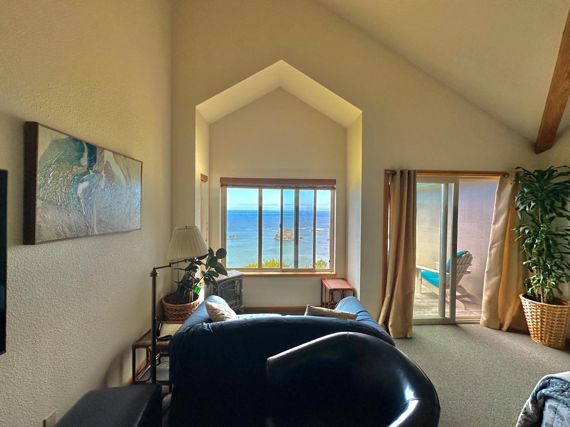 Turtle Rocks Oceanfront Inn Тринидад Екстериор снимка