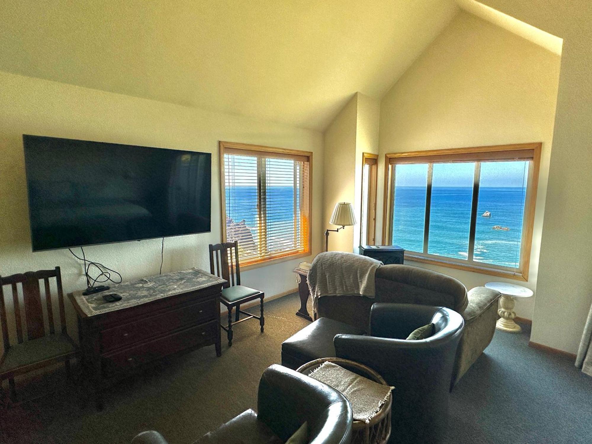 Turtle Rocks Oceanfront Inn Тринидад Екстериор снимка